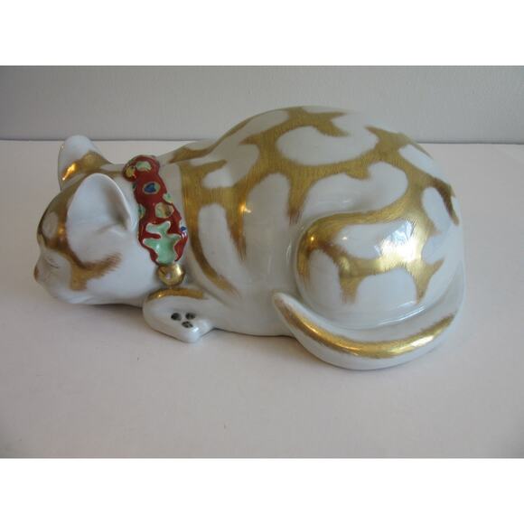 Antique Large Sleeping 10" Kutani White Porcelain Cat with Gold Details - Picture 1 of 13